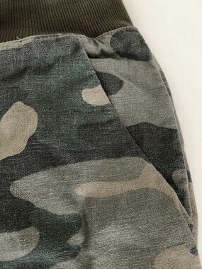 #69 Lucky Brand Olive Green camo / linen joggers with draw string / fits baggy